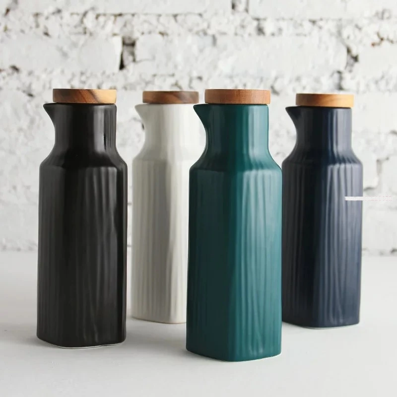 Herb Keeper Bottle - Home Kitchen Condiment Pot with Lid